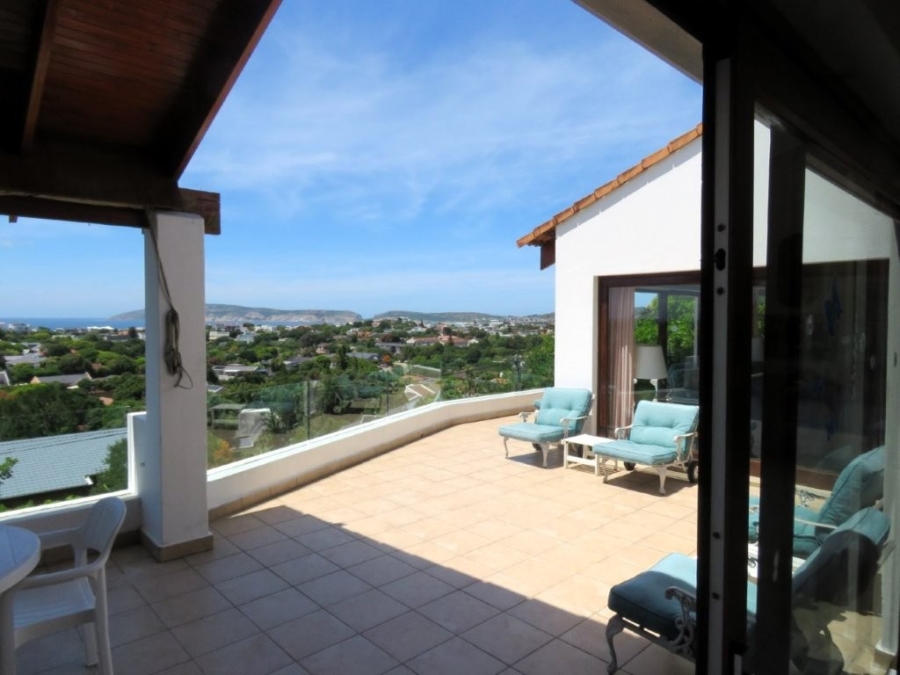 5 Bedroom Property for Sale in Robberg Ridge Western Cape